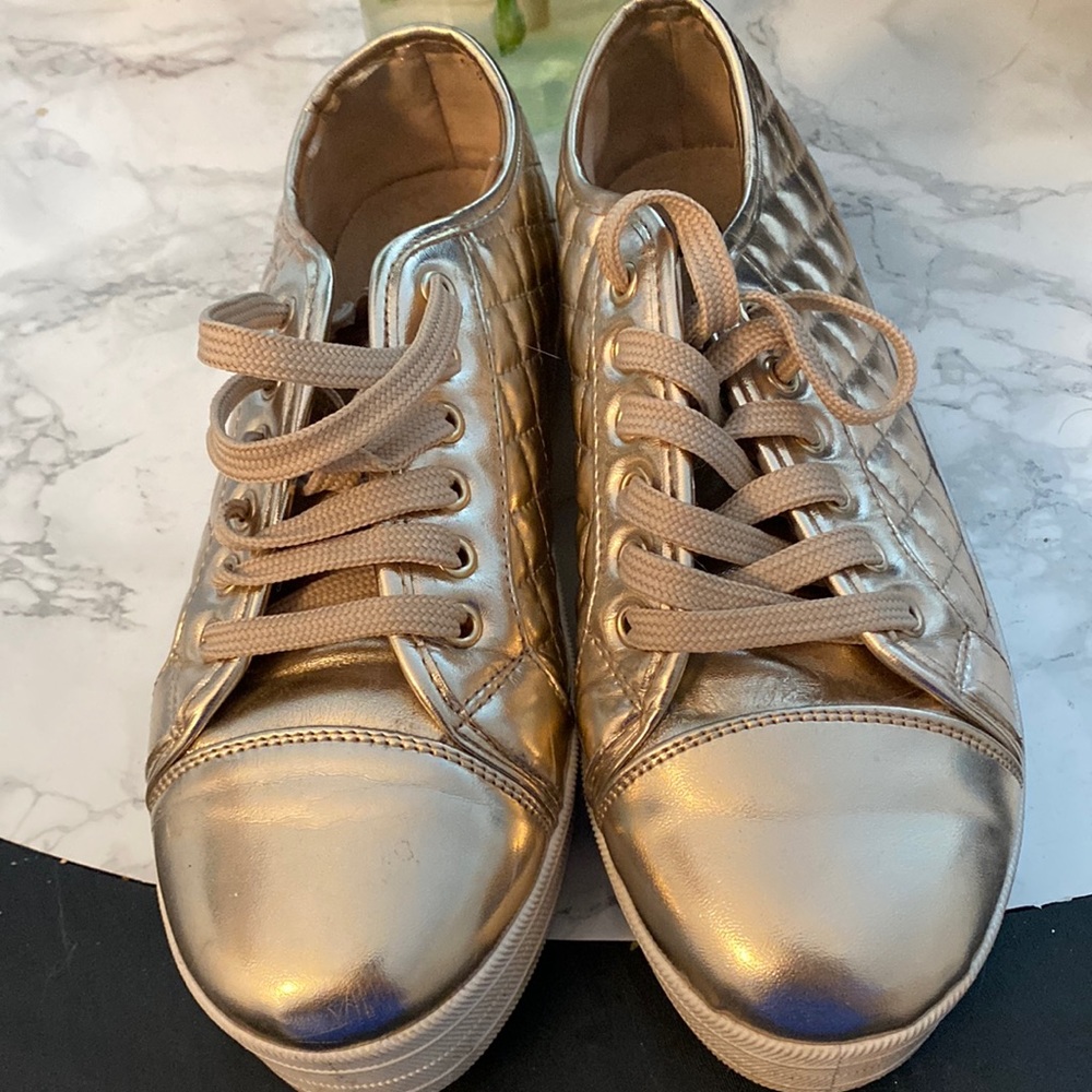 Gold shoes